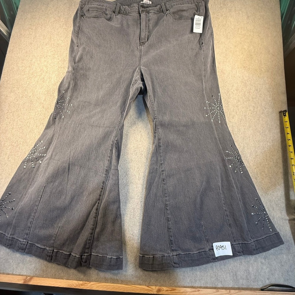 NWT Torrid Sky High Super Flare Jeans Grey Studded Starburst Plus Size 24 Short